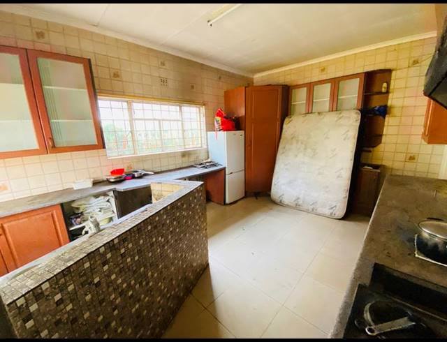 4 BEDROOM HOUSE FOR SALE IN BRIXTON